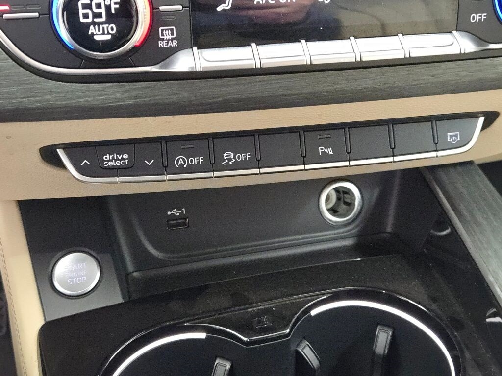 2022 AUDI A4 - Image 33