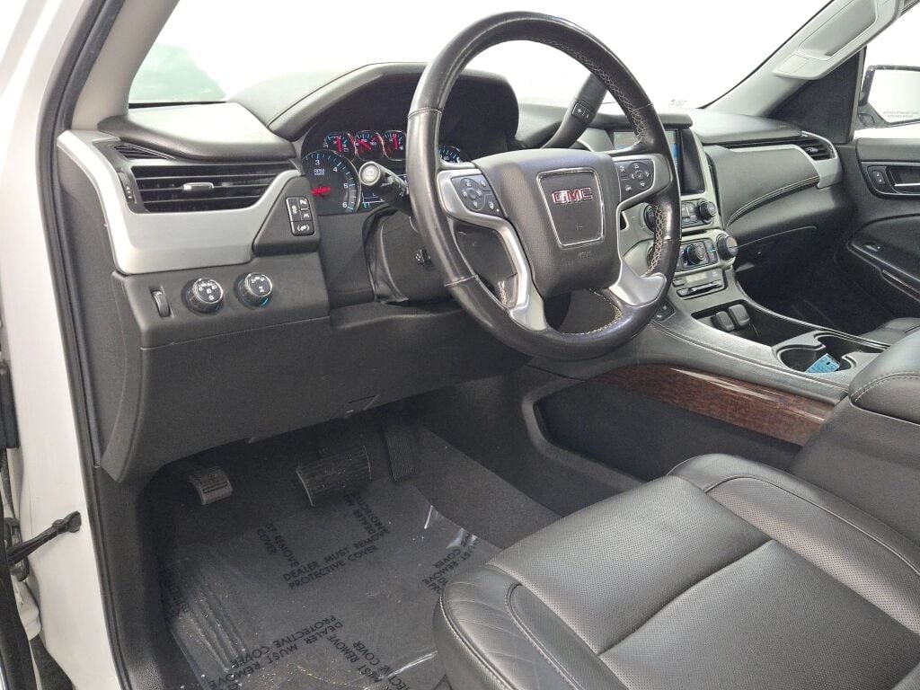 2019 GMC YUKON XL - Image 28