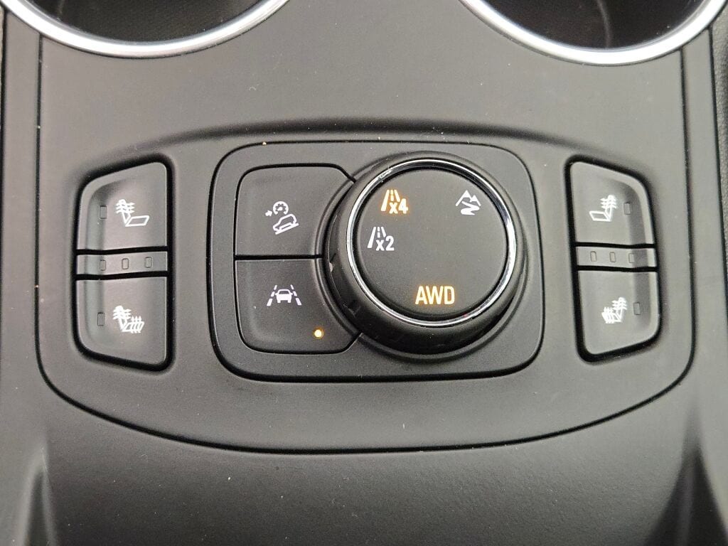 2022 GMC TERRAIN - Image 33