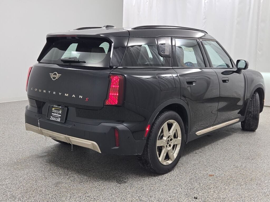 2025 MINI COUNTRYMAN - Image 12