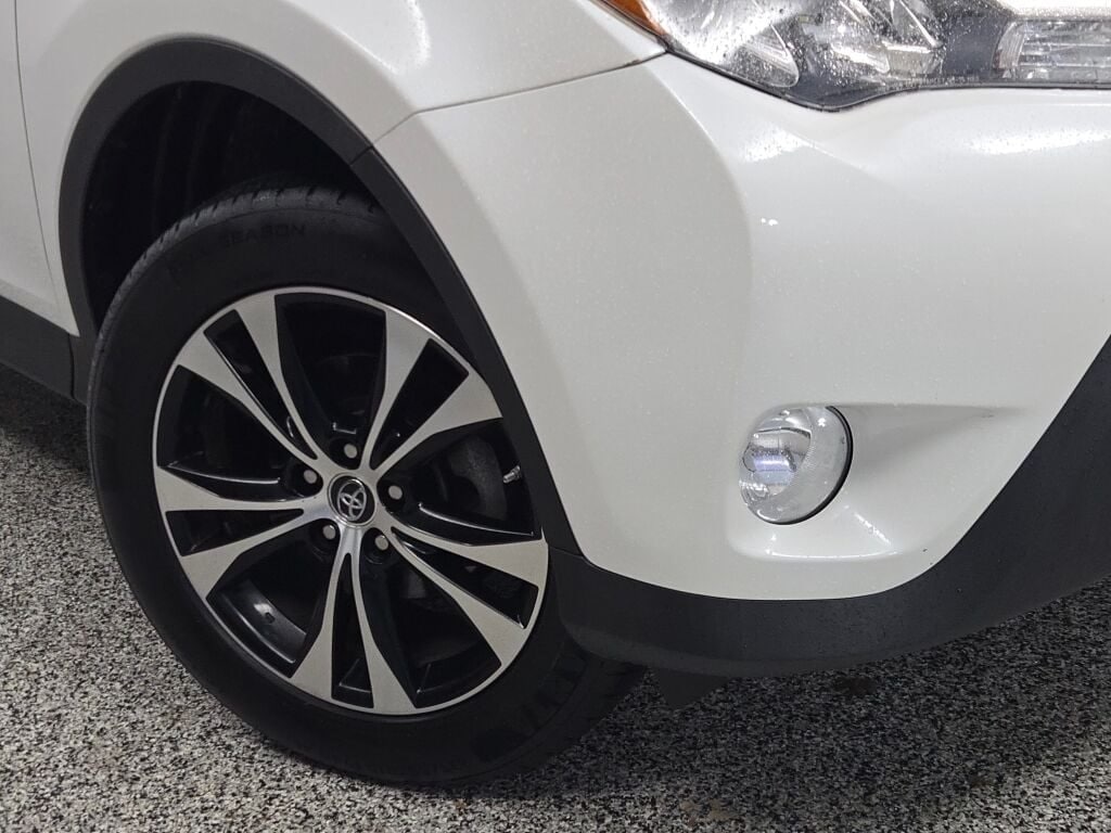 2015 TOYOTA RAV4 - Image 3