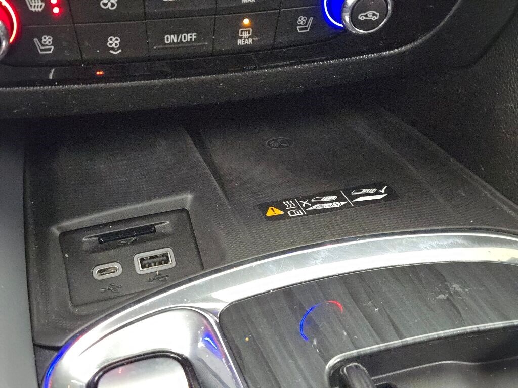 2023 BUICK ENCLAVE - Image 32