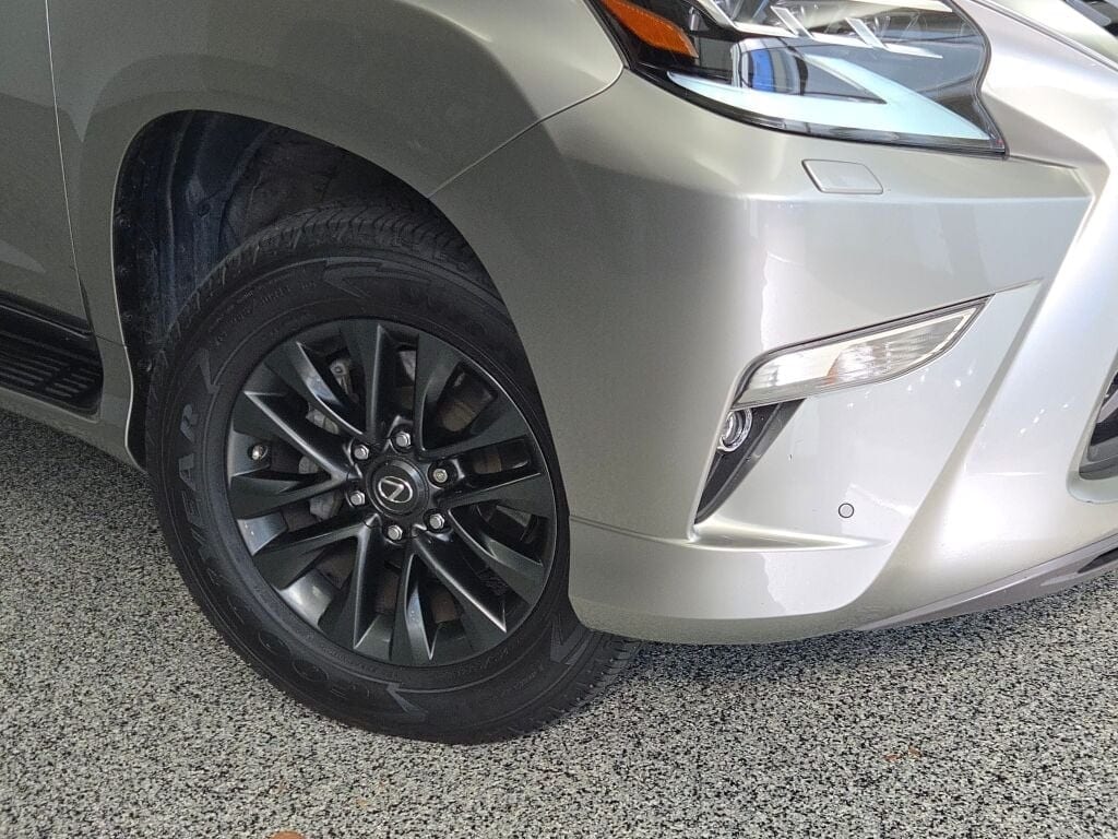 2023 LEXUS GX - Image 3