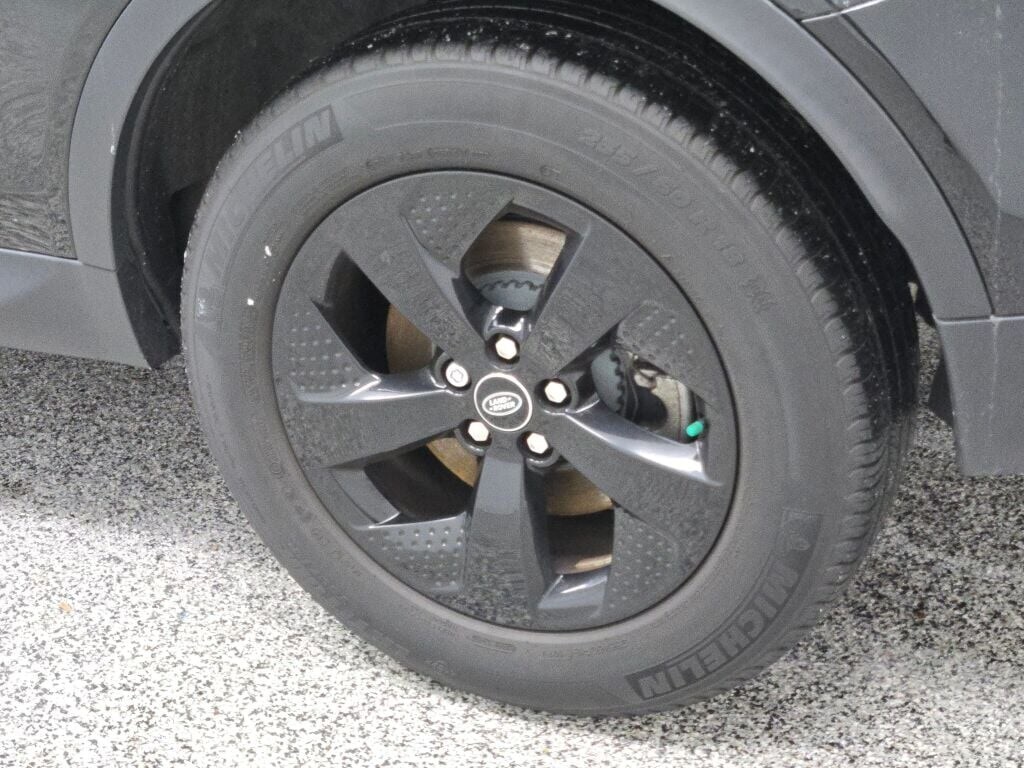 2023 LAND ROVER DISCOVERY SPORT - Image 17