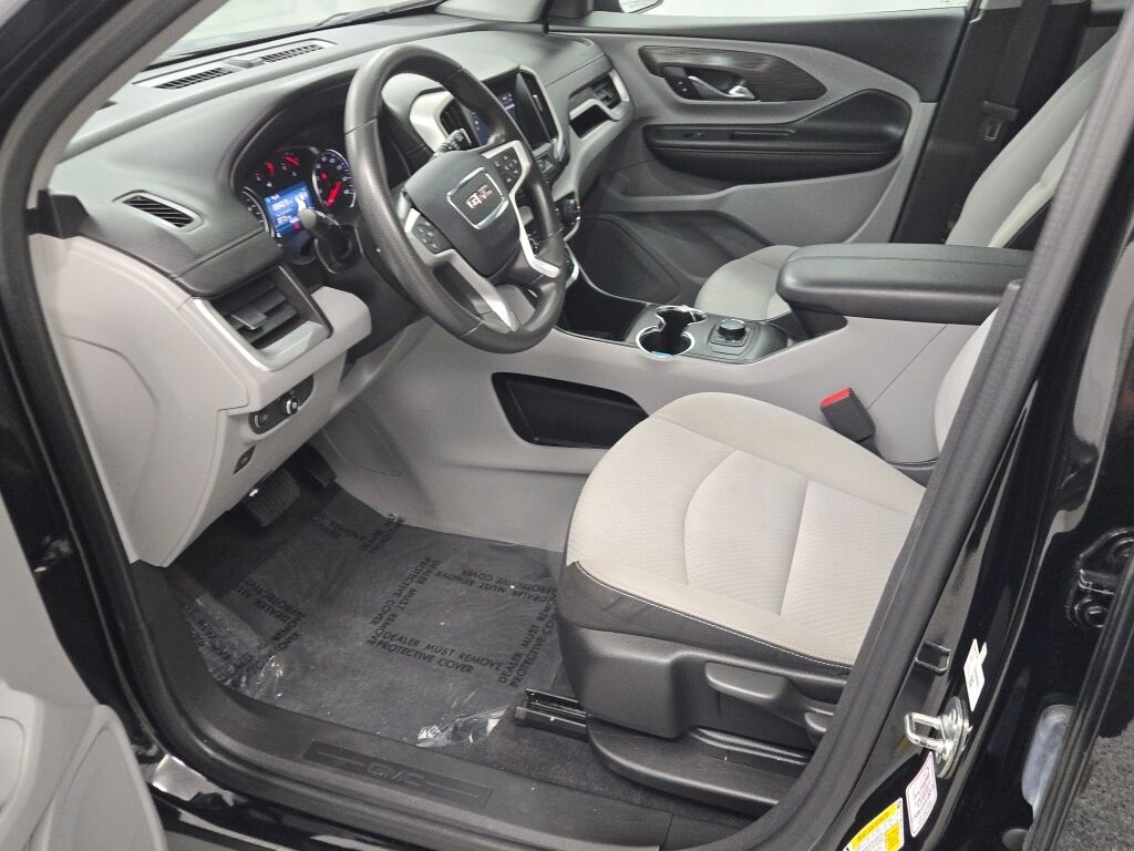 2024 GMC TERRAIN - Image 25