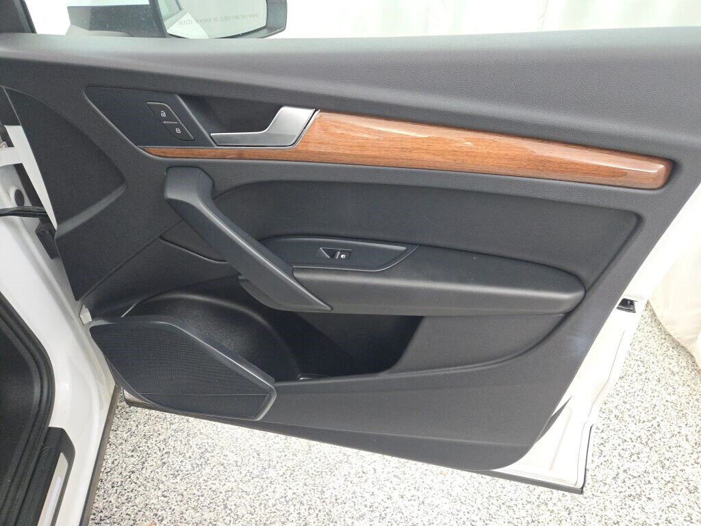 2022 AUDI Q5 - Image 6