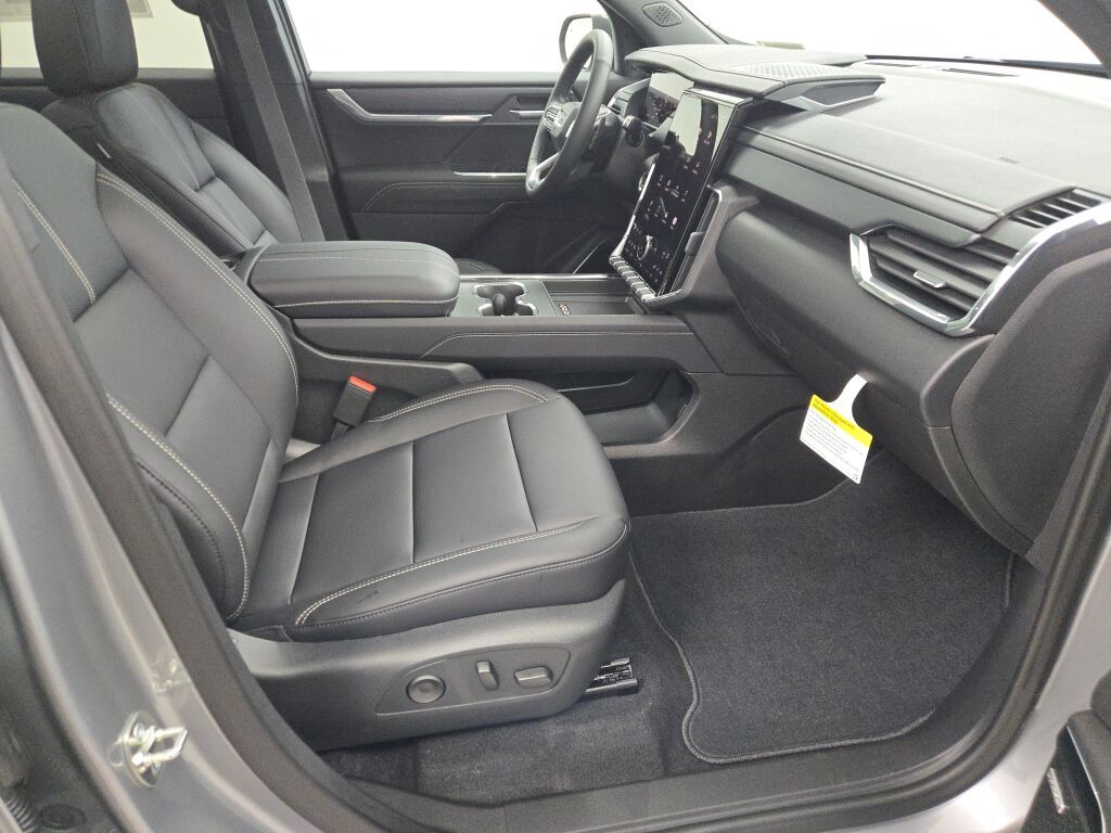 2026 GMC Acadia Elevation - Photo 7