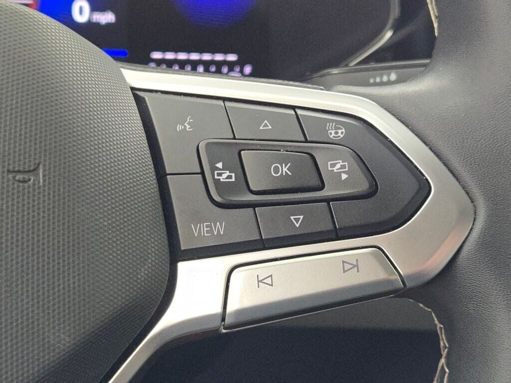 2024 VOLKSWAGEN TAOS - Image 29