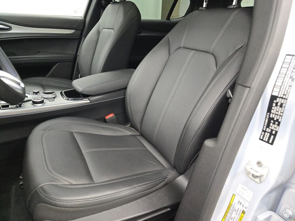 2024 ALFA ROMEO STELVIO - Image 27