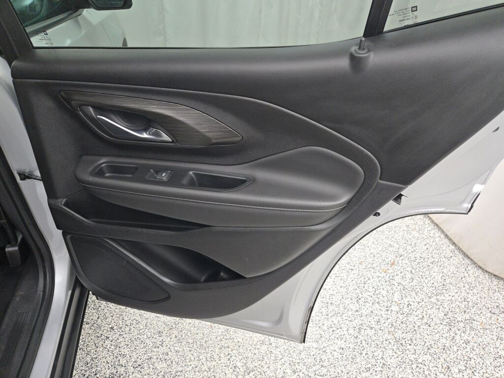 2022 GMC TERRAIN - Image 10