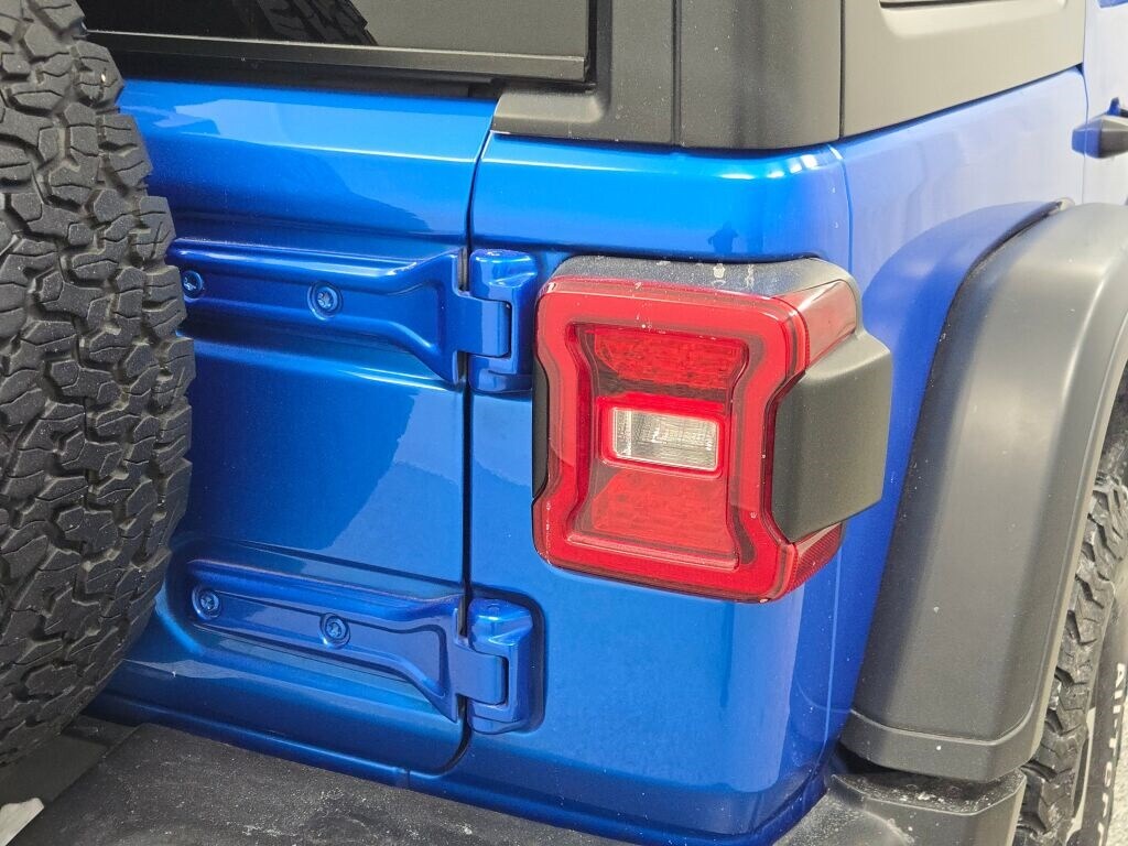 2021 JEEP WRANGLER - Image 13