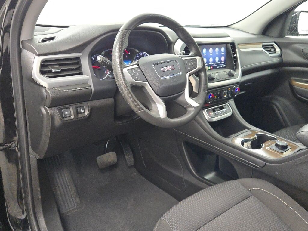 2023 GMC ACADIA - Image 24