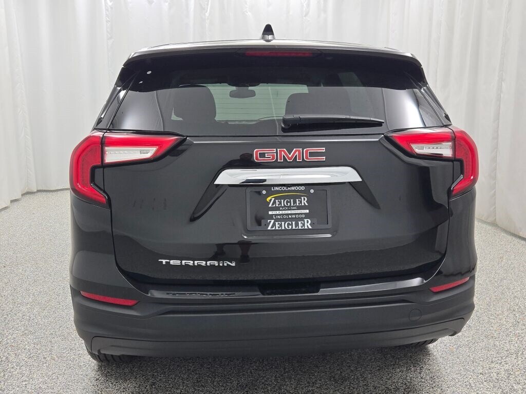 2024 GMC TERRAIN - Image 14