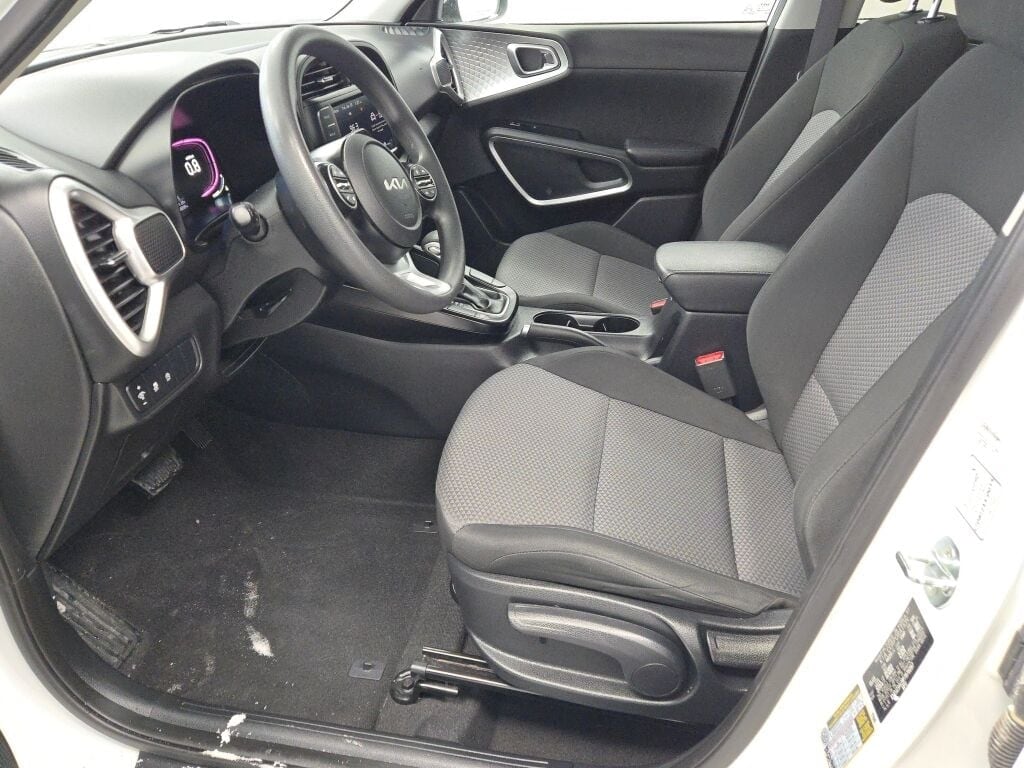 2023 KIA SOUL - Image 25