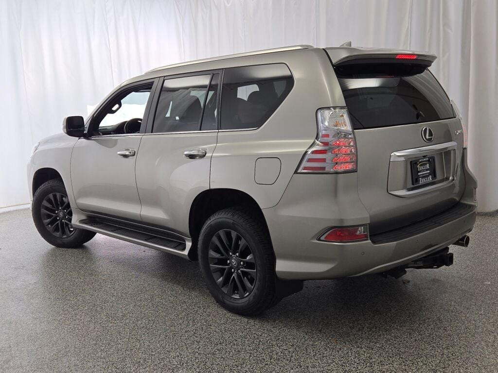 2023 LEXUS GX - Image 23