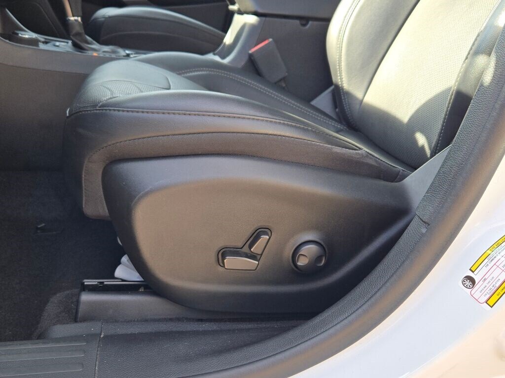 2022 JEEP CHEROKEE - Image 24