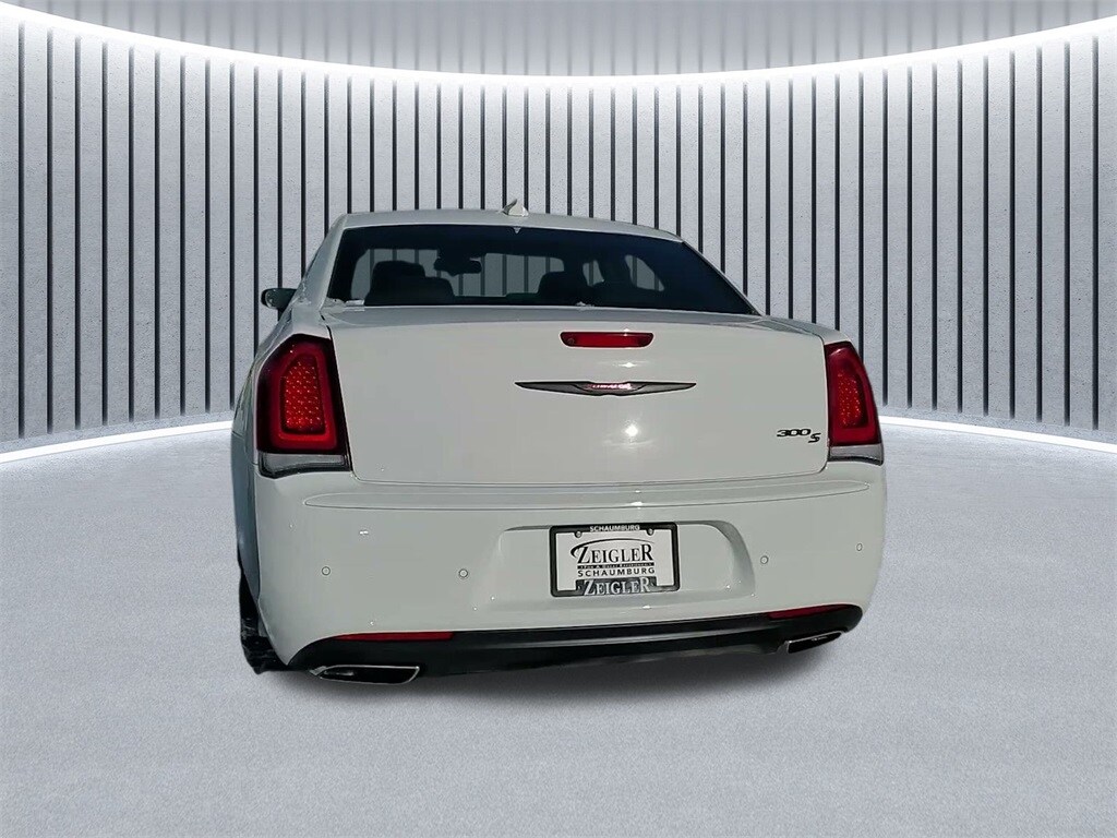 2023 CHRYSLER 300 - Image 11