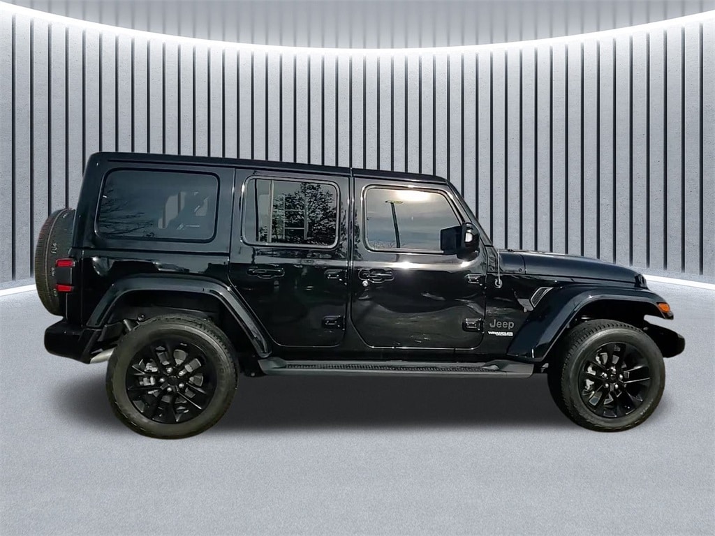 Used 2022 Jeep Wrangler Unlimited Sahara SUV