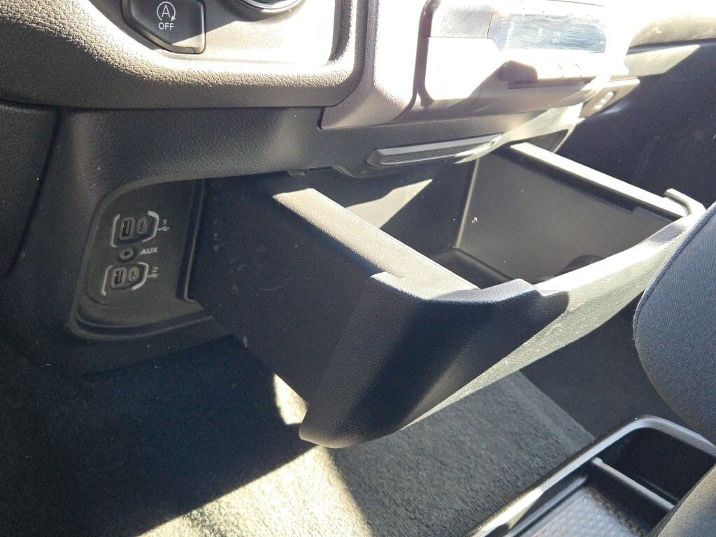 2022 RAM 1500 - Image 25