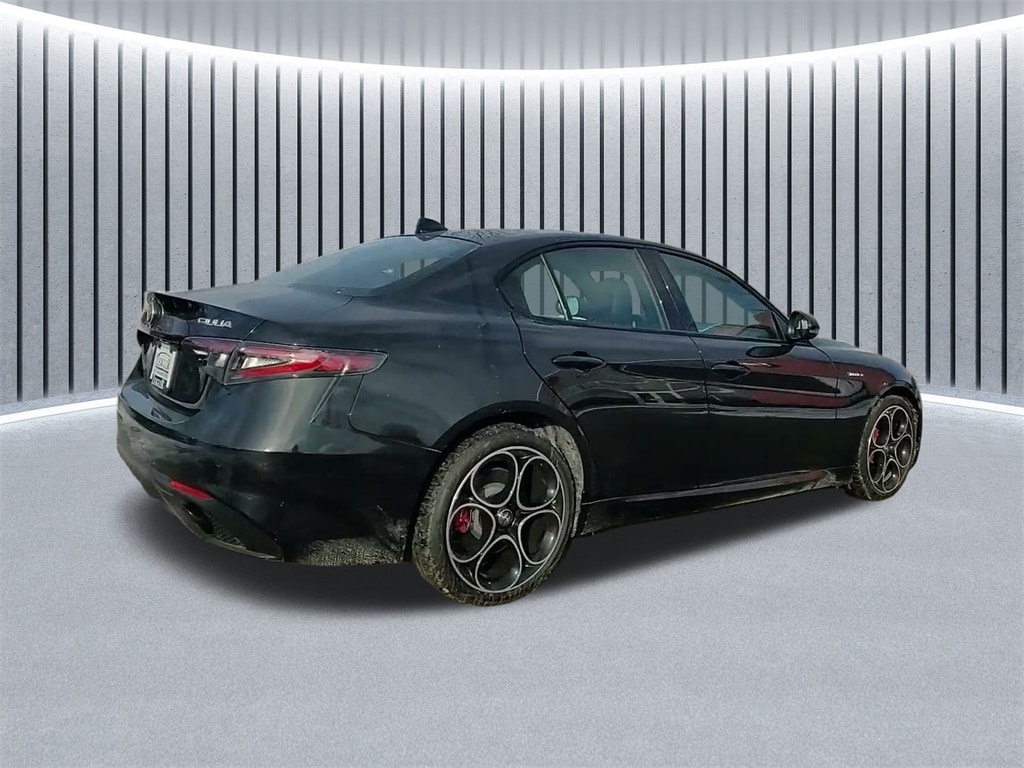 2024 ALFA ROMEO GIULIA (952) - Image 9