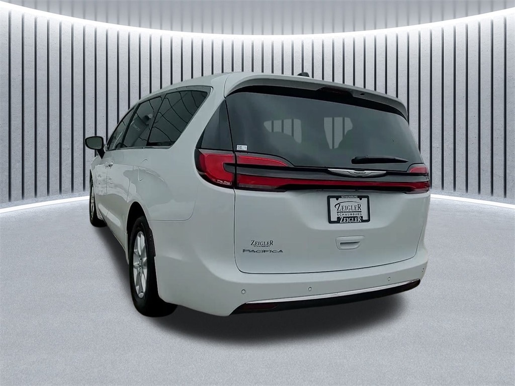 2023 CHRYSLER PACIFICA - Image 12
