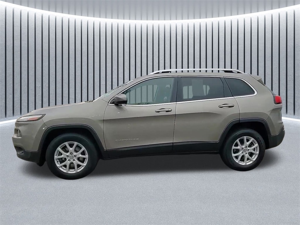 2017 JEEP CHEROKEE - Image 6