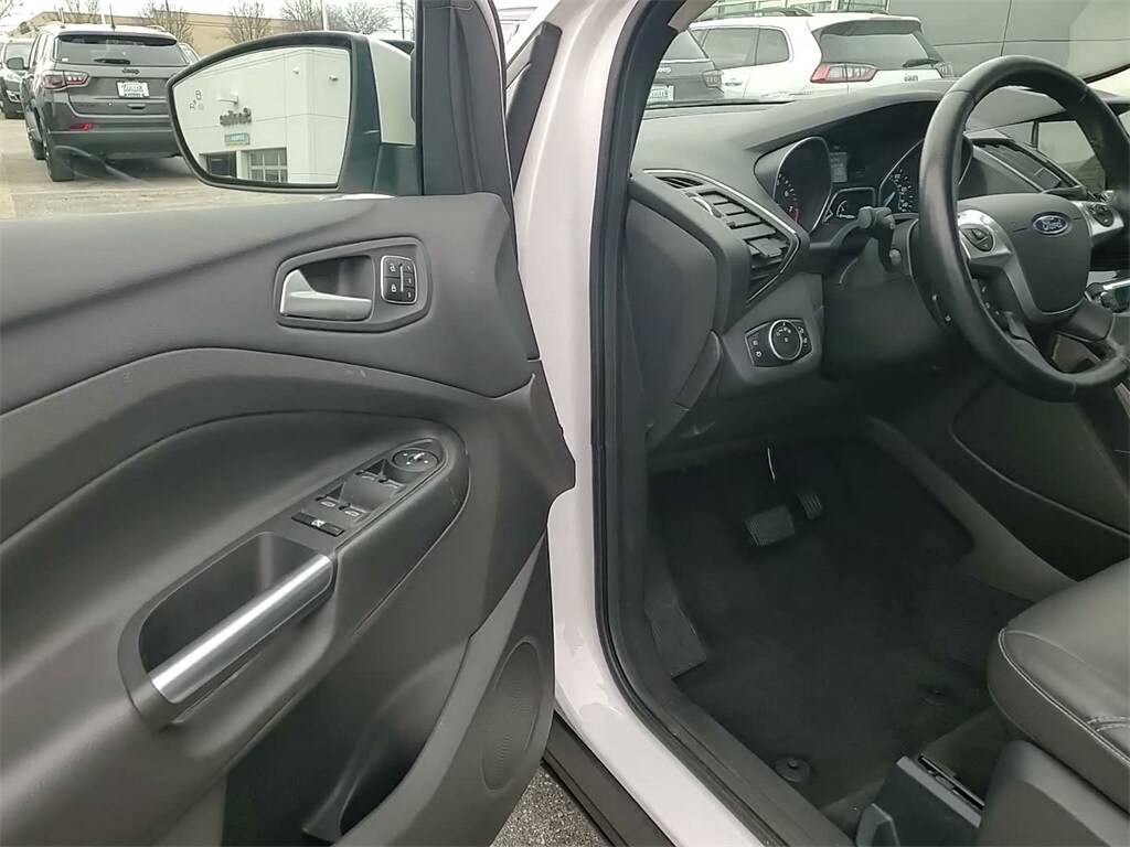 2016 FORD ESCAPE - Image 19