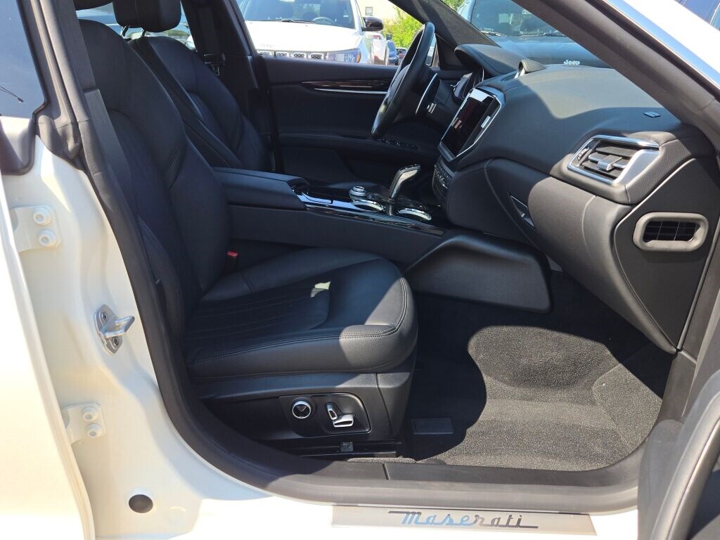 2022 MASERATI GHIBLI - Image 6