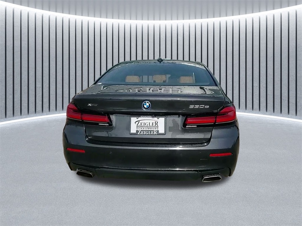 2023 BMW 530E - Image 12