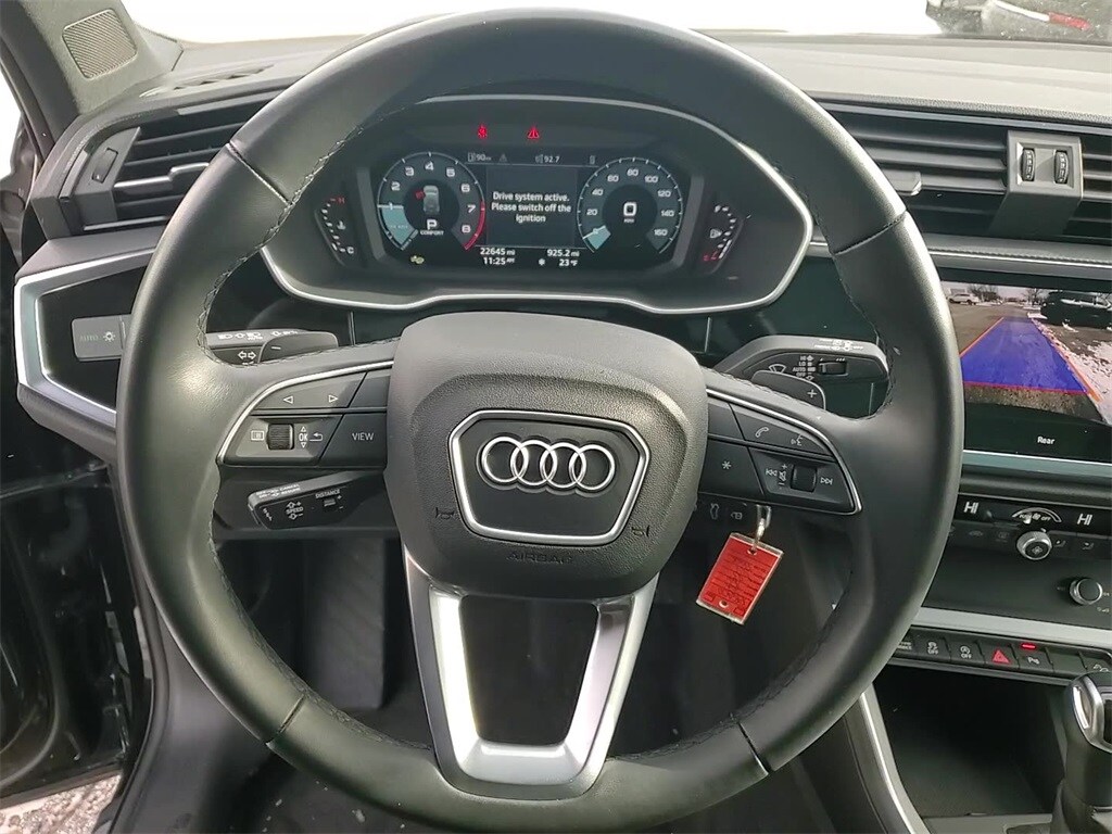 2025 AUDI Q3 - Image 13