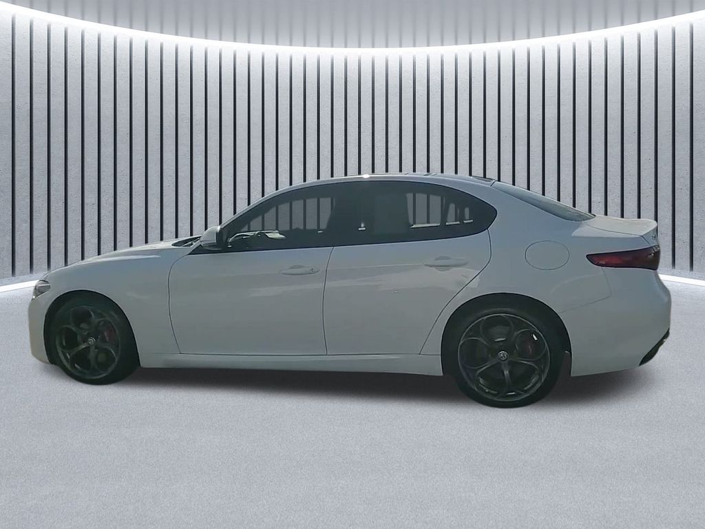 2019 ALFA ROMEO GIULIA (952) - Image 17