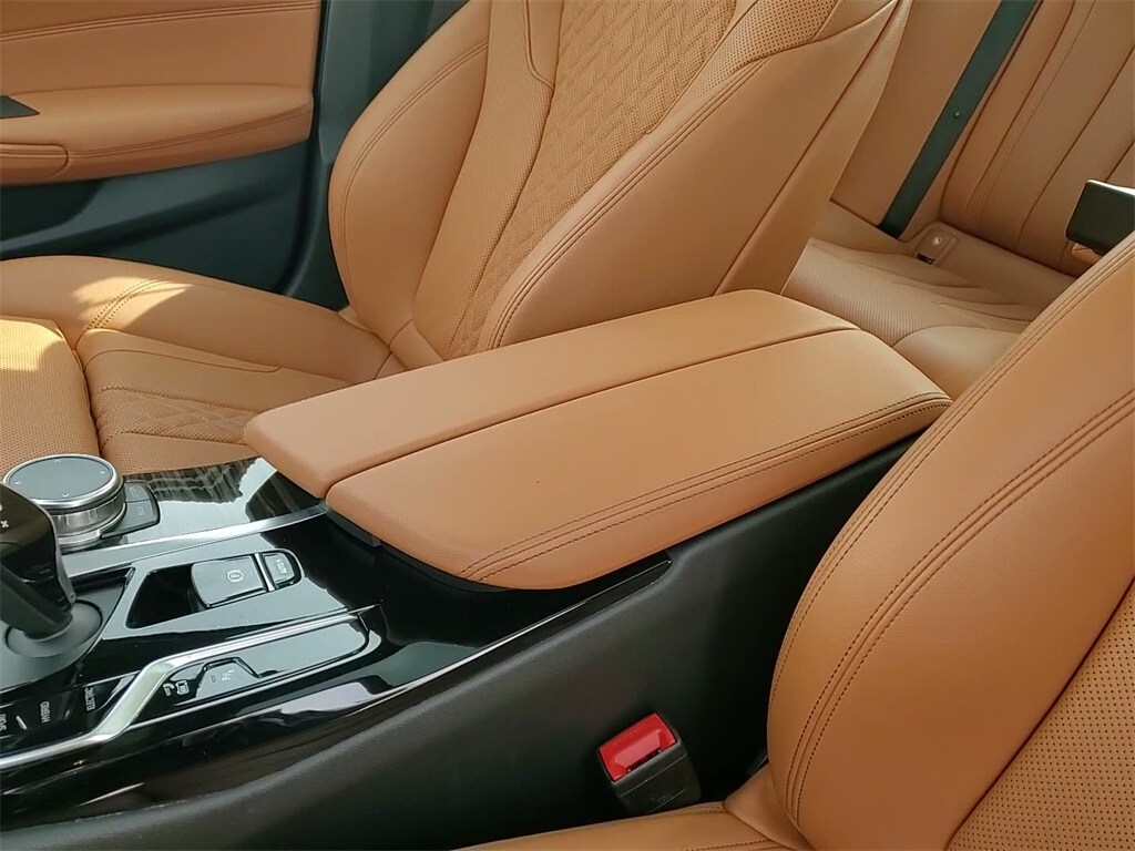 2023 BMW 530E - Image 33