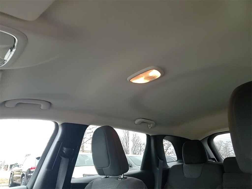 2017 JEEP CHEROKEE - Image 19