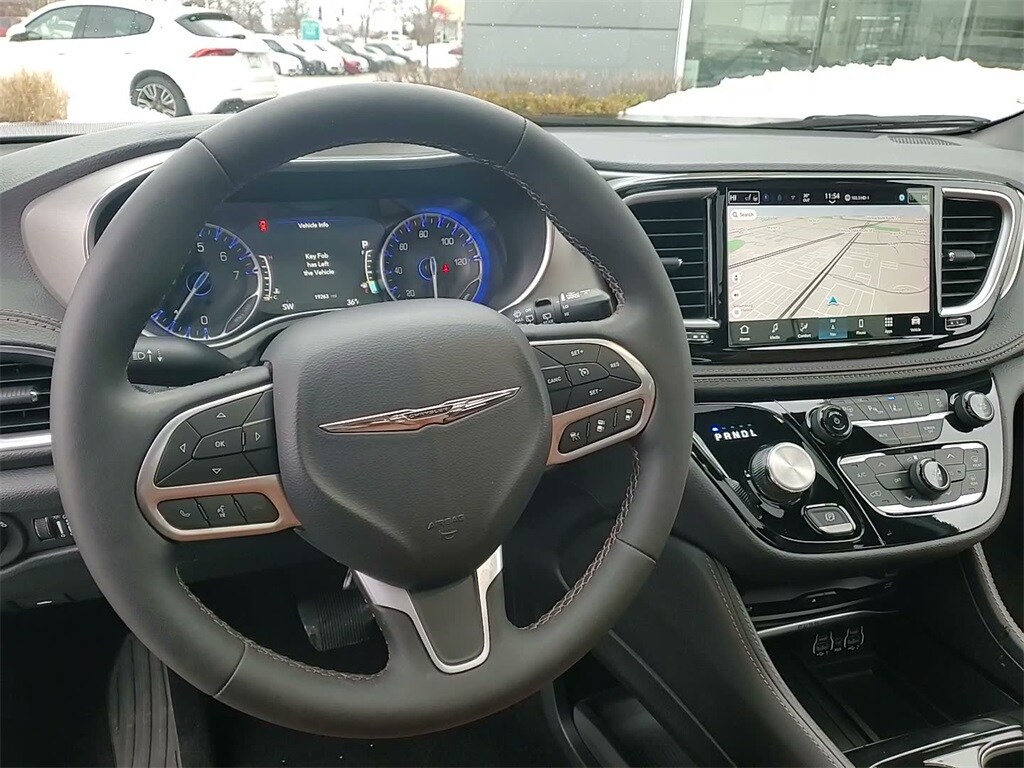 2024 CHRYSLER PACIFICA - Image 34