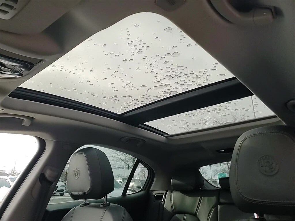 2020 ALFA ROMEO STELVIO - Image 20