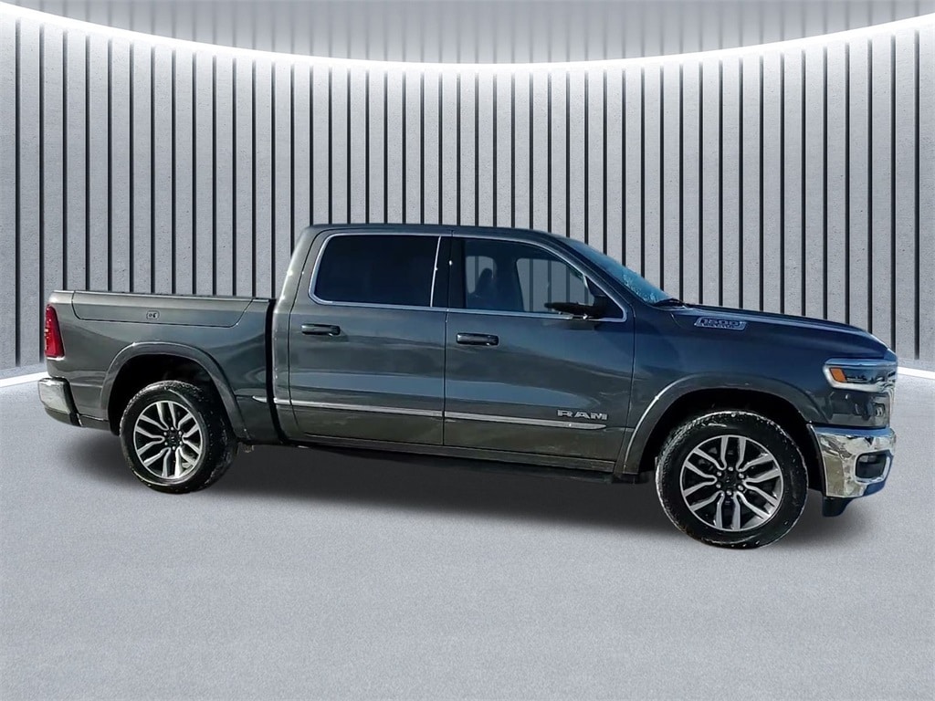 2025 RAM 1500 - Image 5