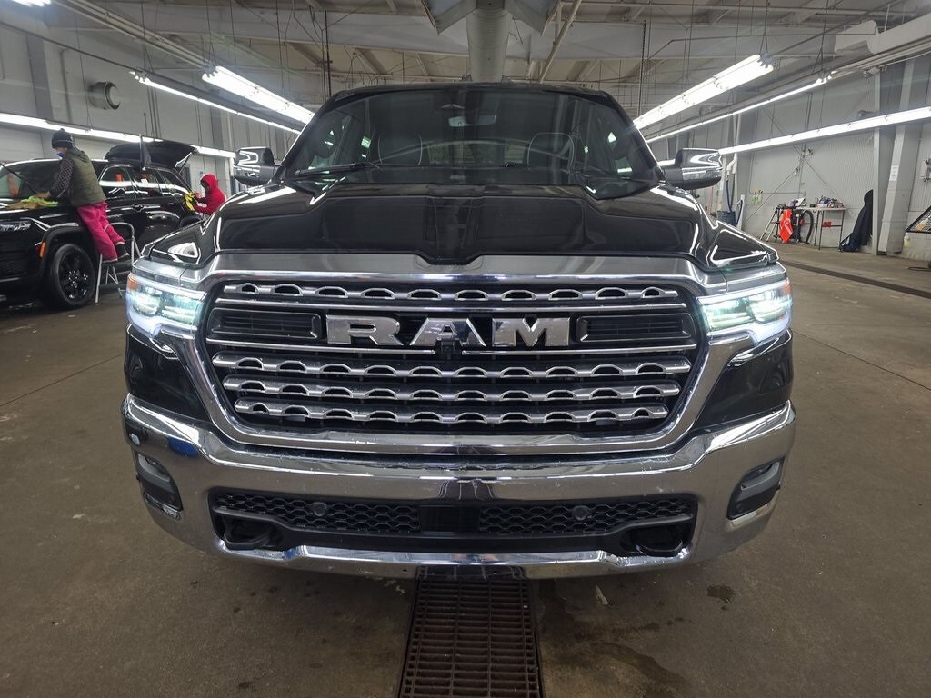 2025 RAM 1500 - Image 3