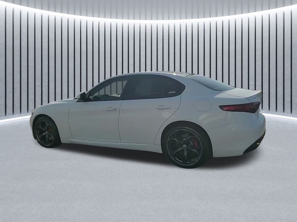 2019 ALFA ROMEO GIULIA (952) - Image 16