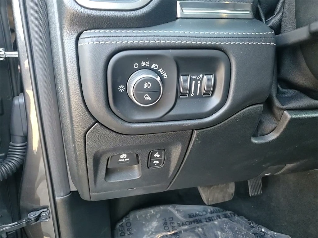 2020 RAM 1500 - Image 27