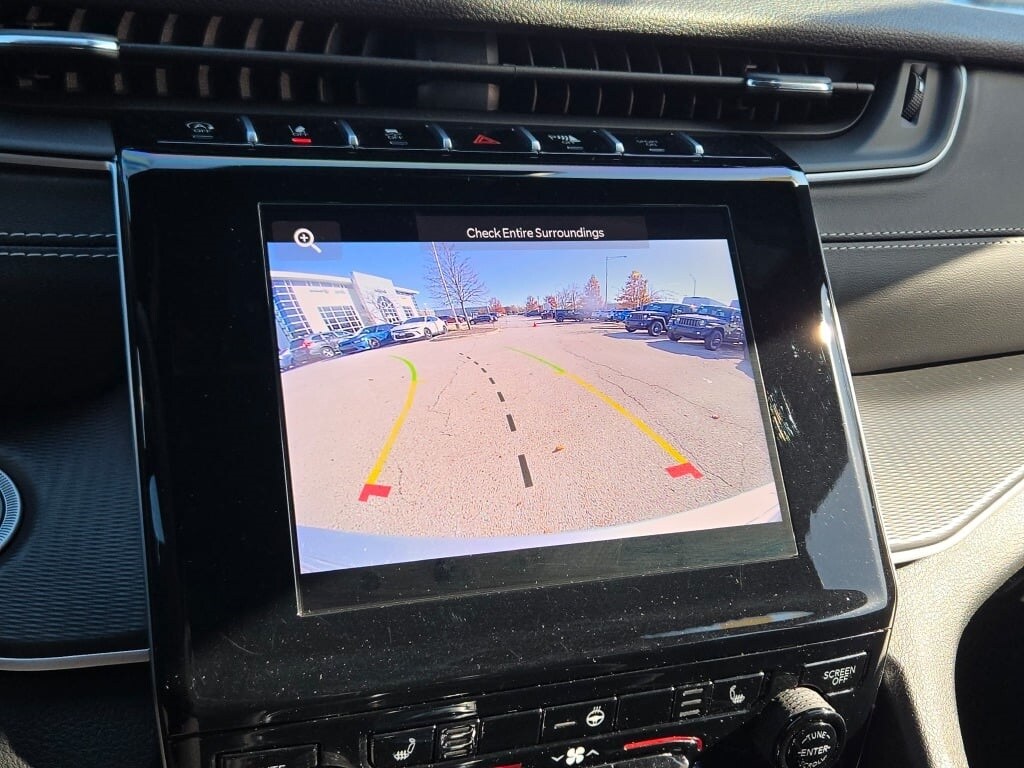 2023 JEEP GRAND CHEROKEE - Image 30