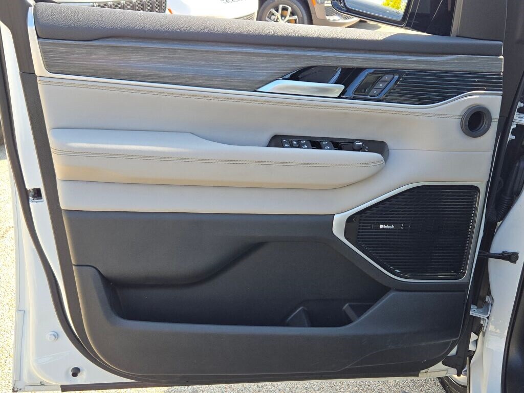 2024 JEEP WAGONEER - Image 24