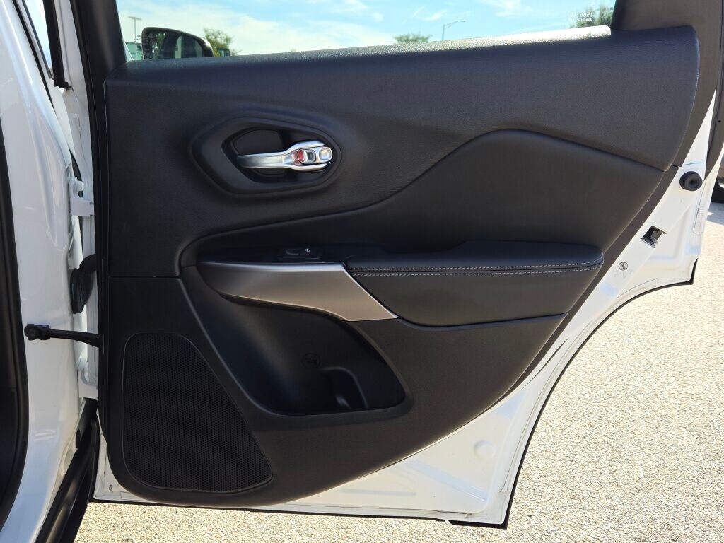 2022 JEEP CHEROKEE - Image 12