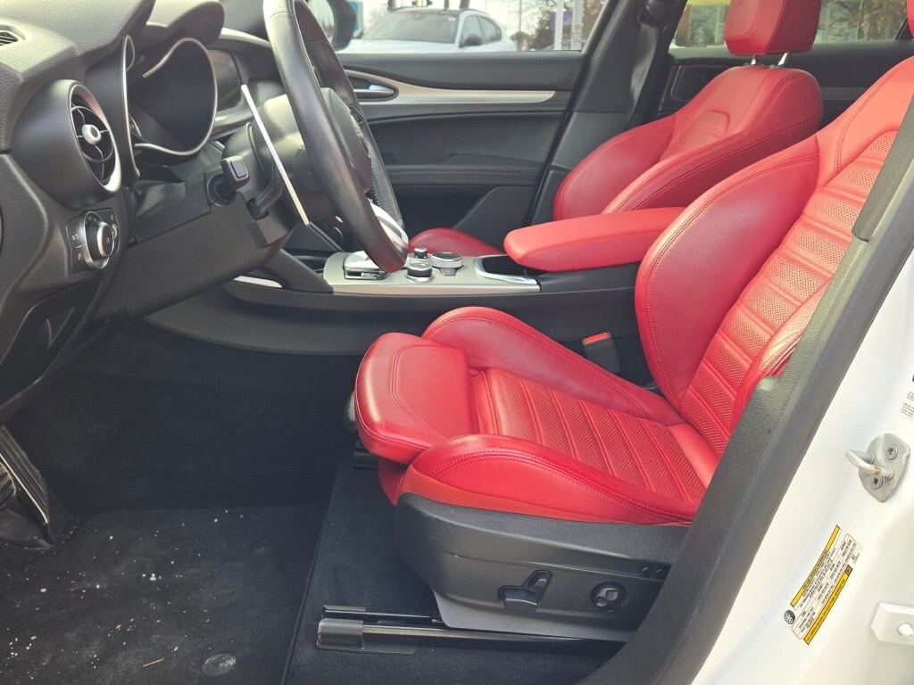 2022 ALFA ROMEO STELVIO - Image 22