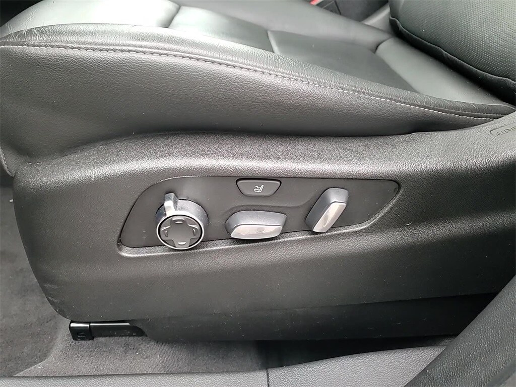 2021 CADILLAC XT4 - Image 12