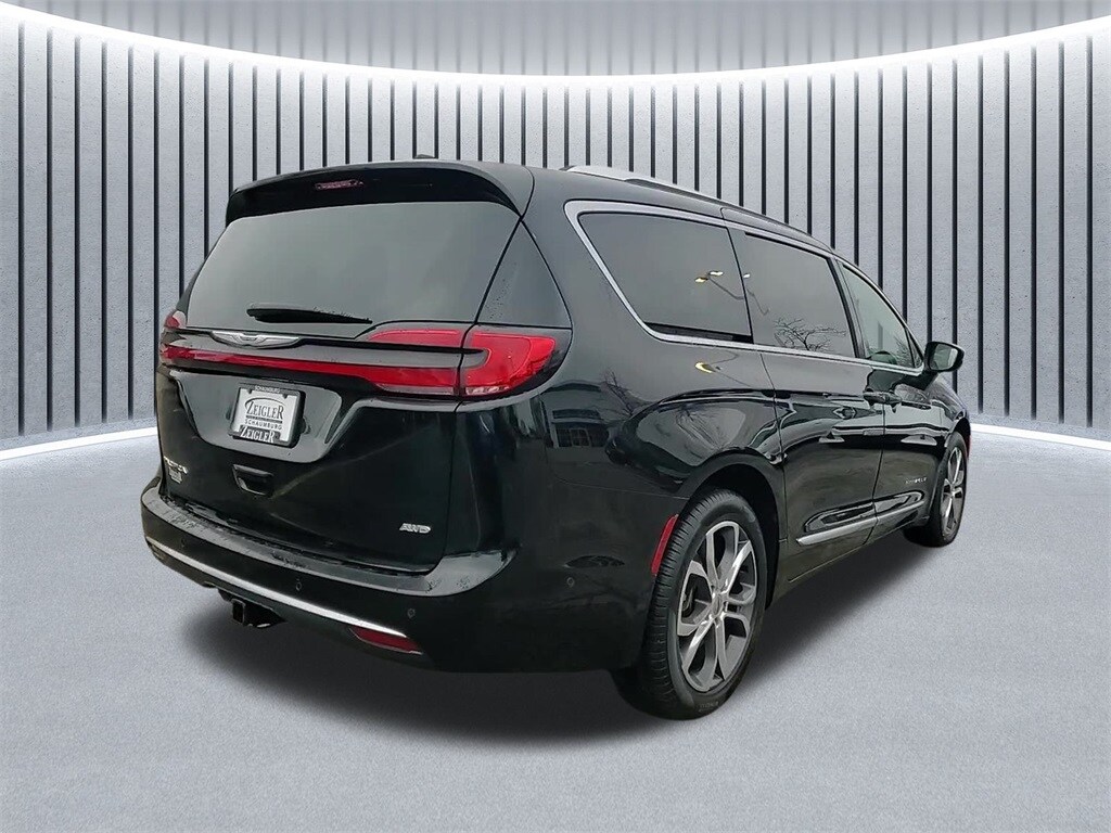 2025 CHRYSLER PACIFICA - Image 3