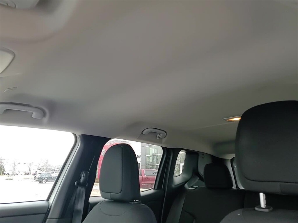 2023 JEEP RENEGADE - Image 20