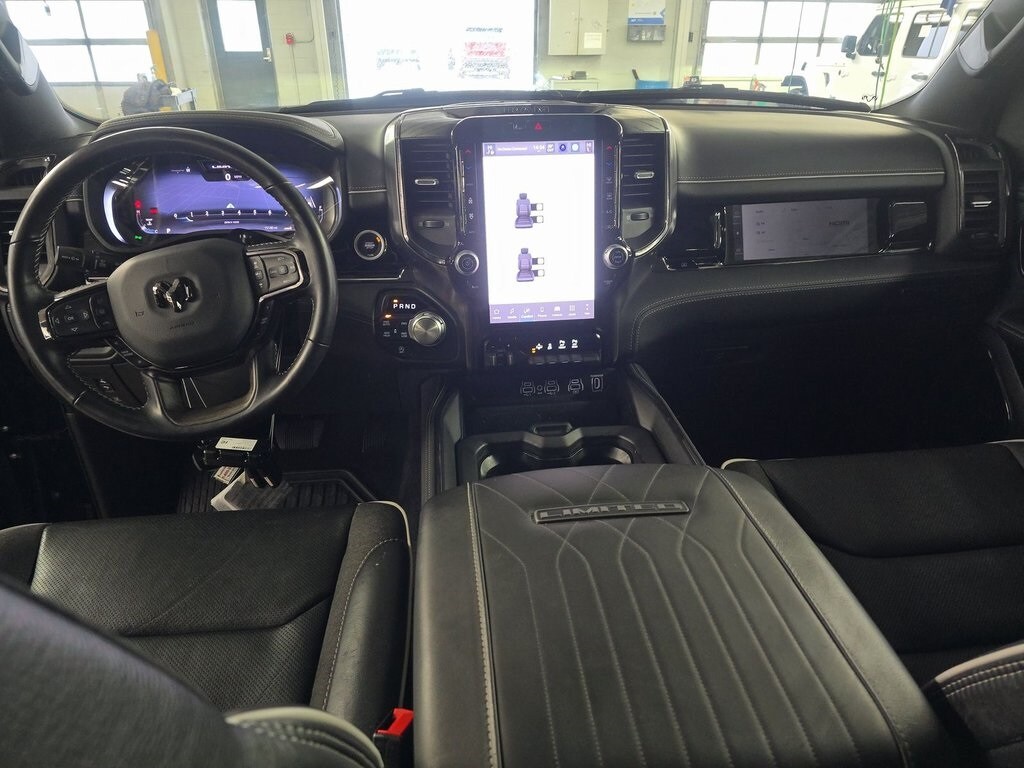 2025 RAM 1500 - Image 7