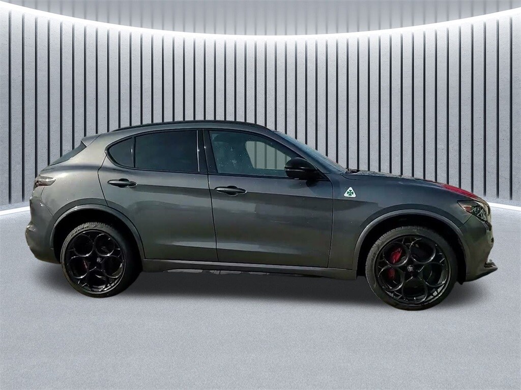 2024 ALFA ROMEO STELVIO - Image 5
