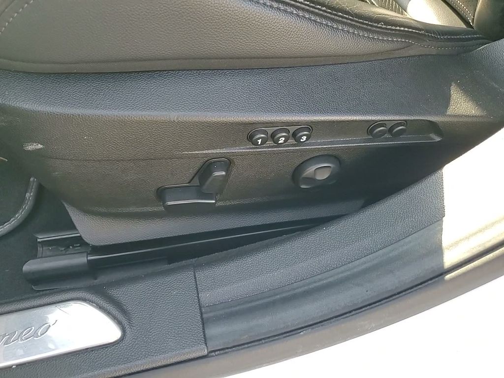 2019 ALFA ROMEO GIULIA (952) - Image 28