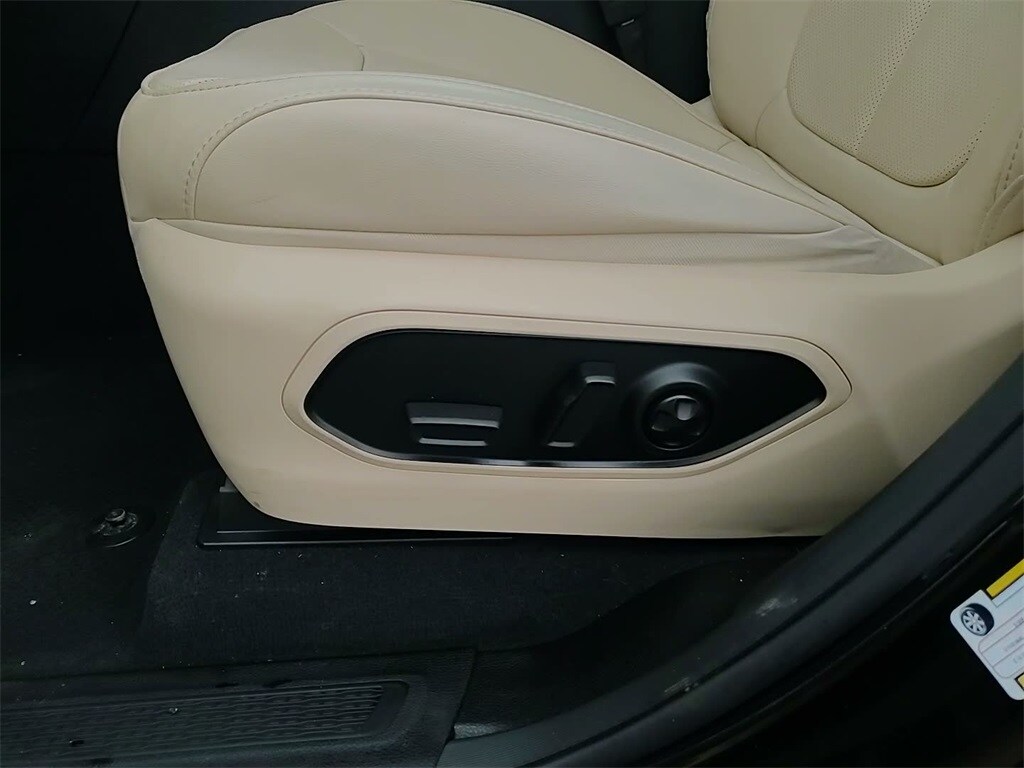 2025 JEEP GRAND CHEROKEE L - Image 23